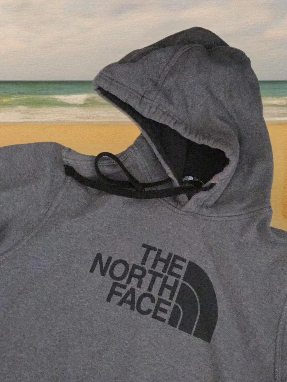 *1691 The North Face pullover hoodie Men size M